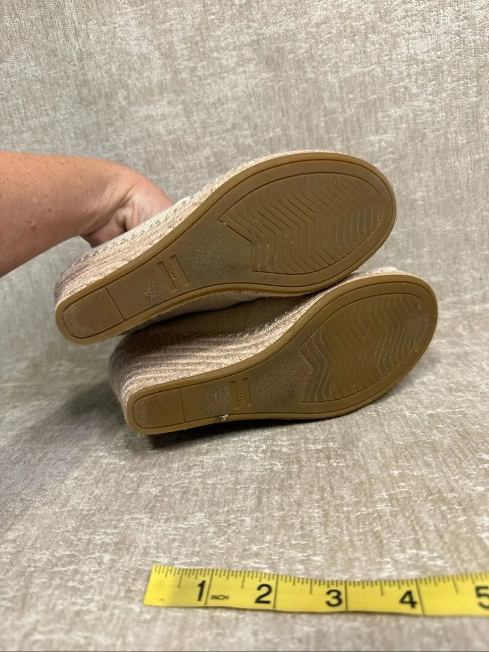 Toms Women's Michelle Peep Toe Espadrille Wedge Sandals Dark Natural Size 6.5